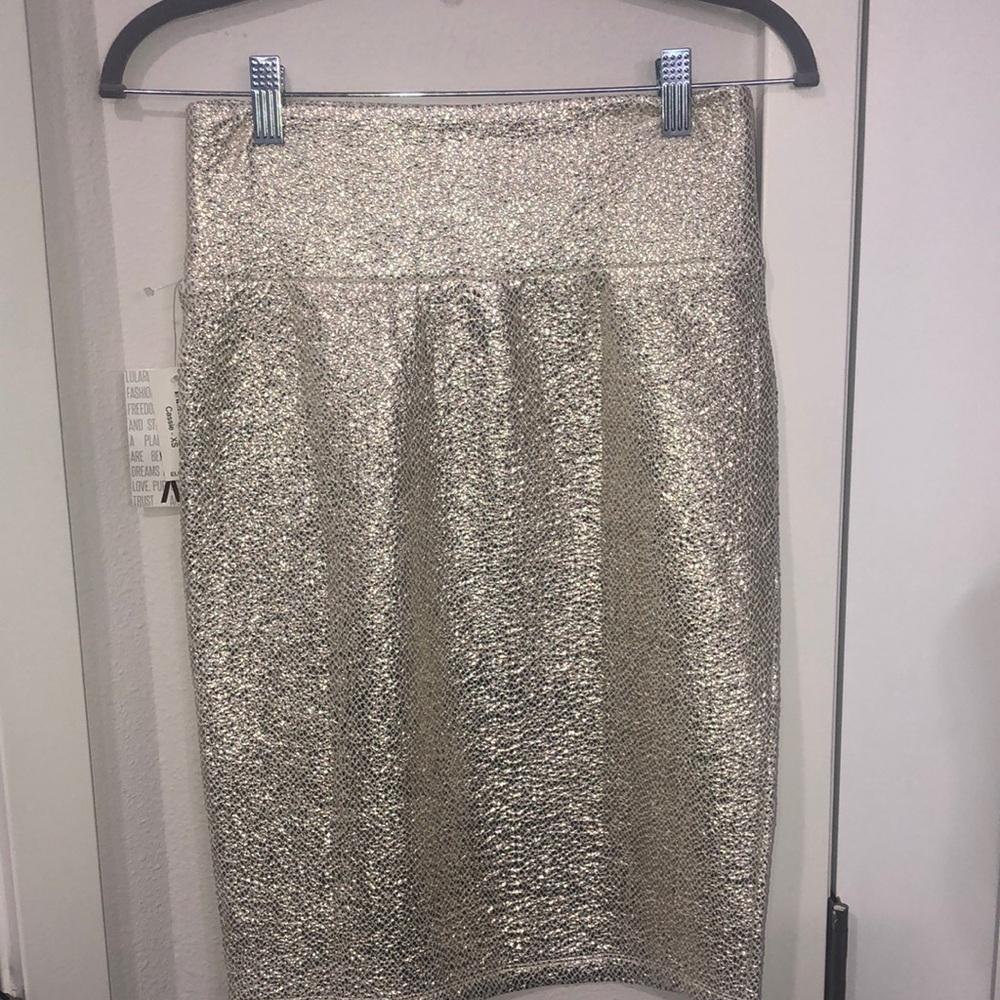 Lulu Roe Pencil skirt Women’s Size XS Gold metallic. New Year’s Eve party,